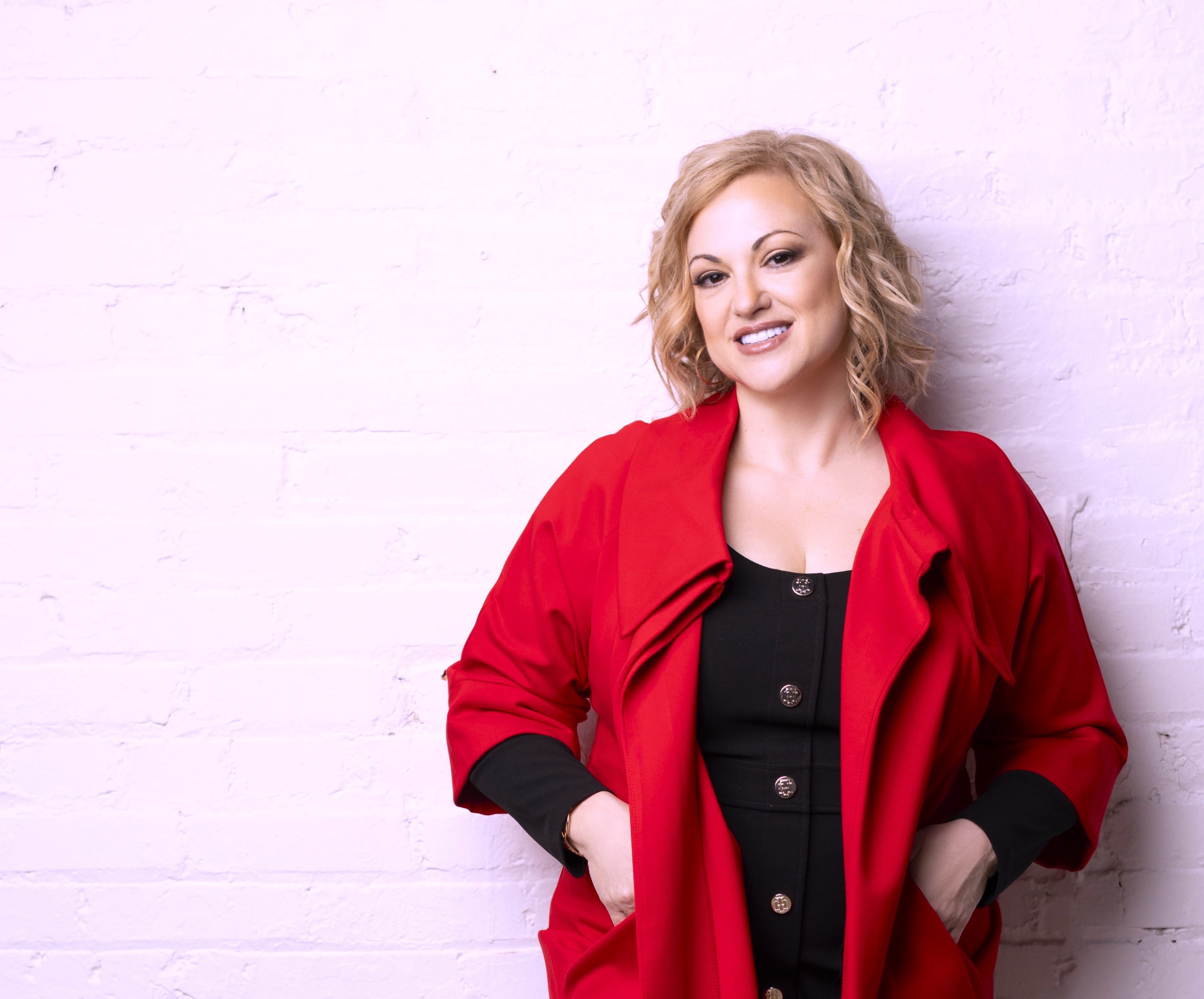 Nika Leoni, Soprano